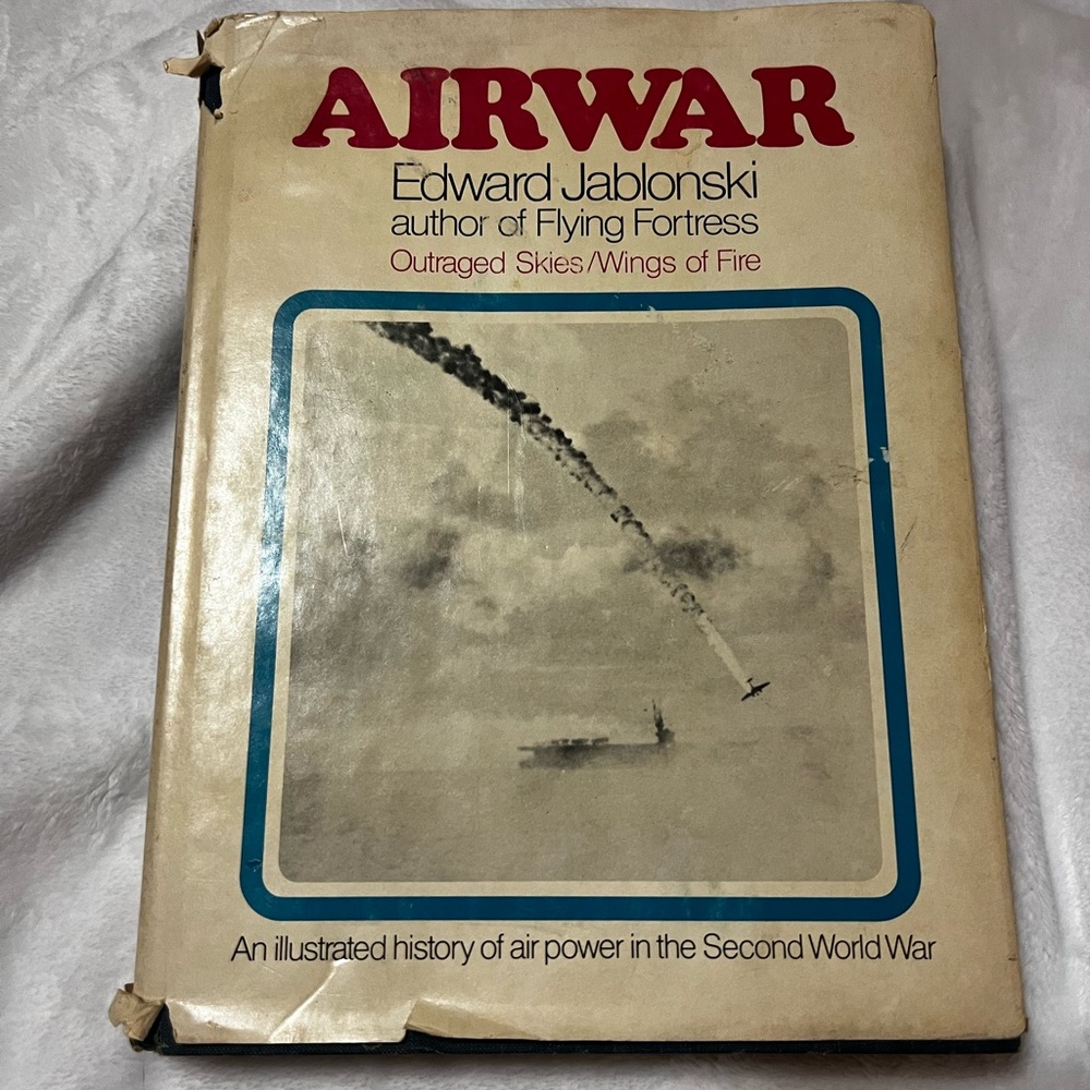 Airwar by Edward Jablonski Book